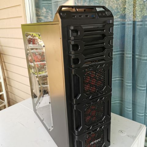 Antec Dark Fleet DF-85