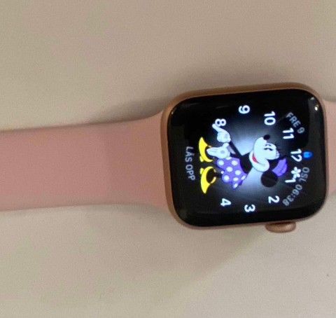 Apple watch 4