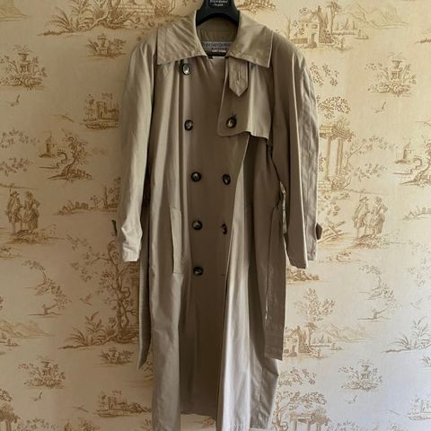 Vintage YSL trenchcoat