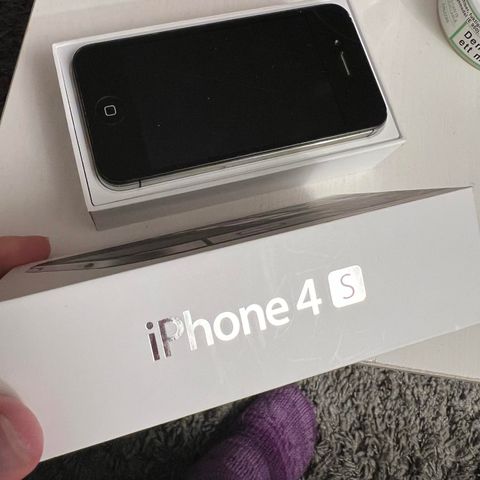 Iphone 4s 8Gb