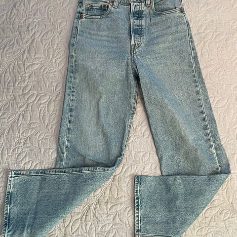 Levis str 25/27