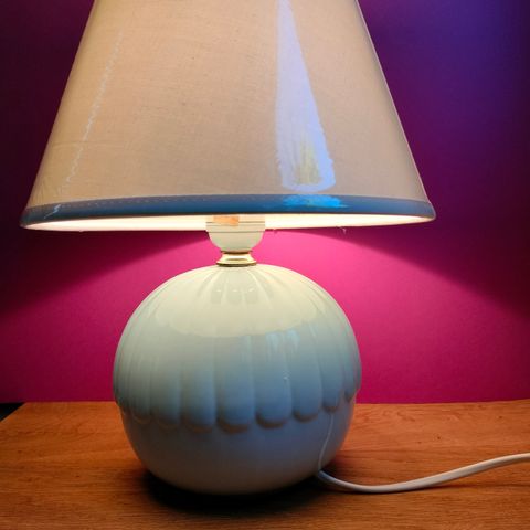 Vintage bordlampe i "baby blue".