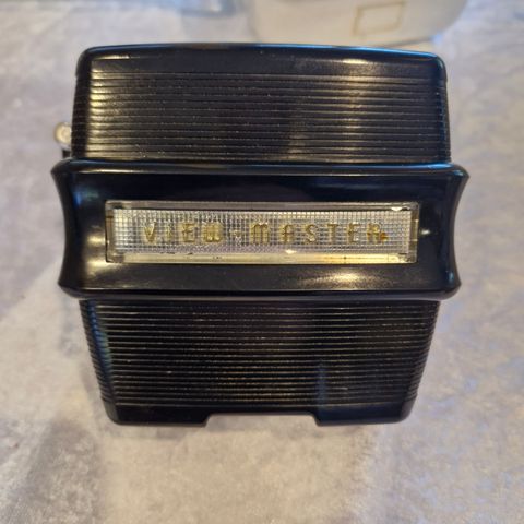 Retro/ vintage Viewmaster Model D 1950-1972