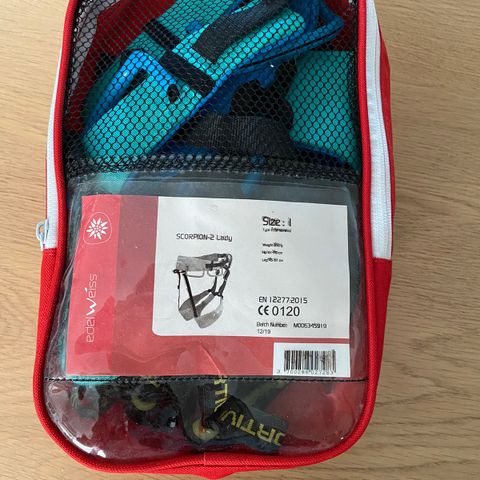 Klatresko str 36,5. harness og chalk bag