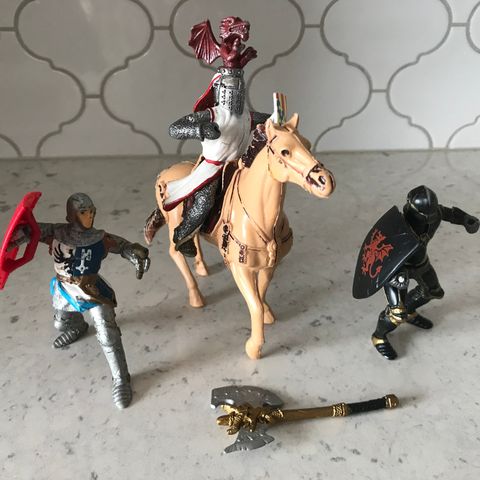 Set of Knight Figures