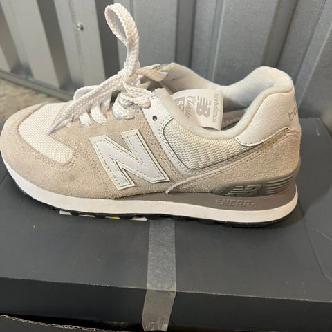 New Balance Sko