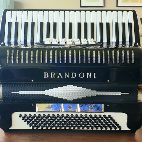 Brandoni pianotrekkspill