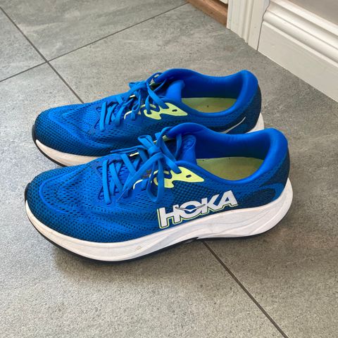 Nye Hoka