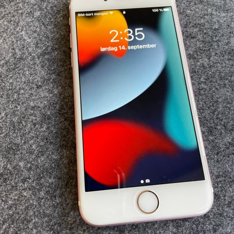 Strøken iPhone 6S 64gb