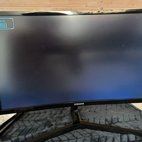 Samsung Curved monitor