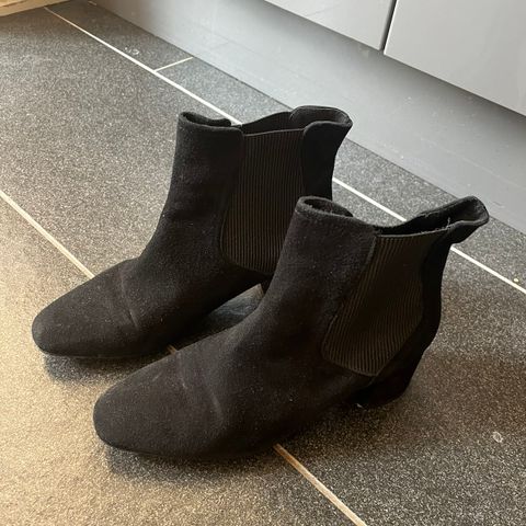 Svarte boots