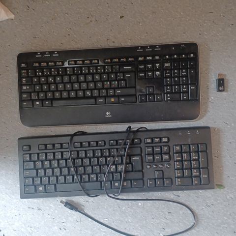 2 tastaturer