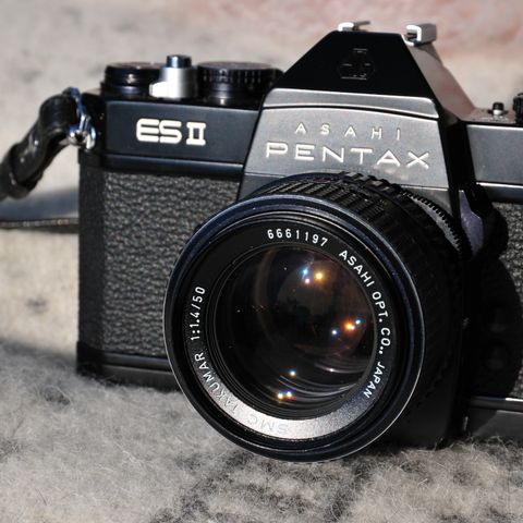 Pentax ES2