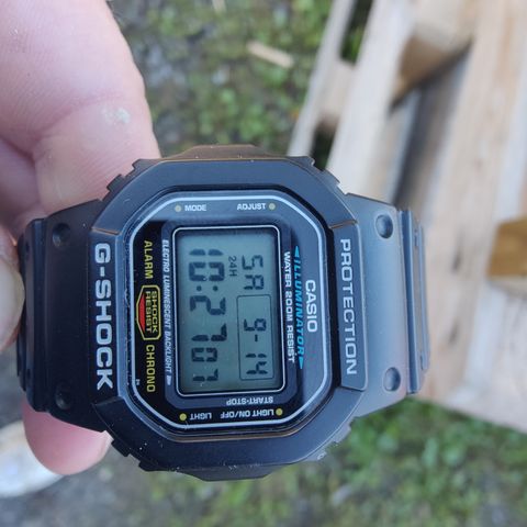 Casio G-shock DW-5600E-1VER