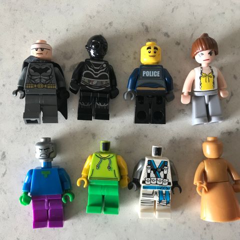 Set of 8 Lego Figures