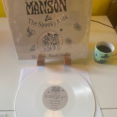 MARILYN MANSON & THE SPOOKY KIDS - The Raw Bones Psalms