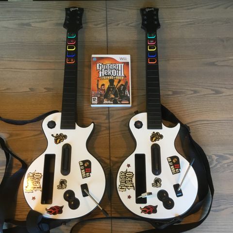 Guitar Hero III Legends of Rock + 2 stk Gitarer