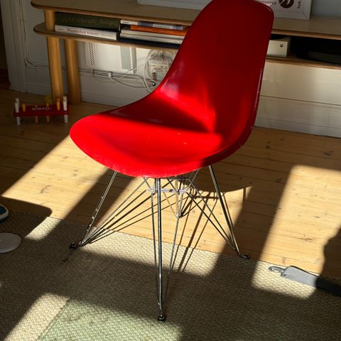 Eames glassfiber stol