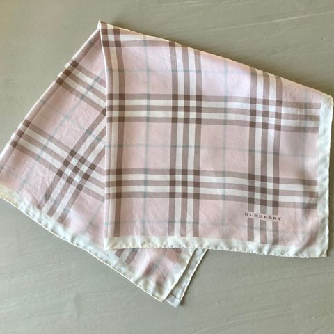 Burberry silkeskjerf