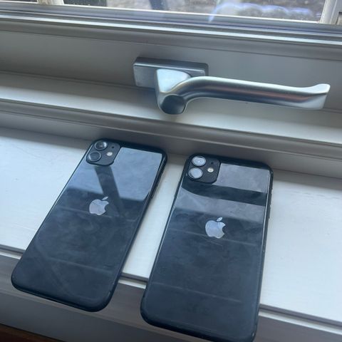 2 stk iPhone 11 selges- les annonsen nøye!