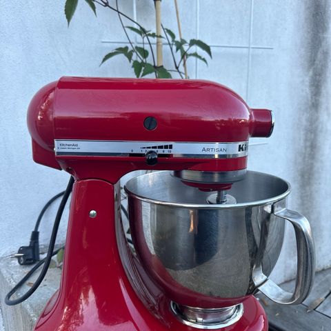 kitchenaid artisan med masse utstyr