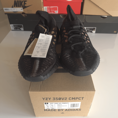 yeezy 350v2 comp