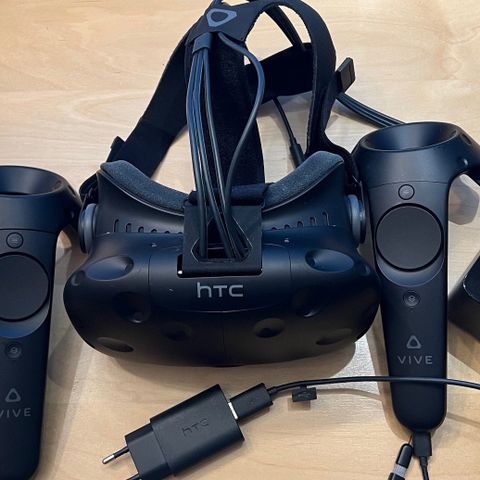 HTC VIVE VR sett - komplett