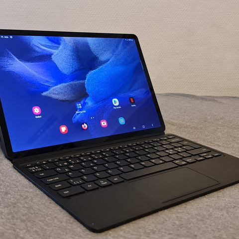 Galaxy Tab S7 FE 5G (WiFi og 4G/5G/LTE)