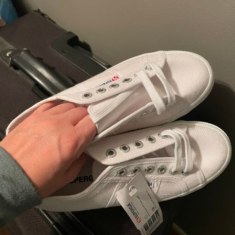 Superga Linea str 35, helt nye!!