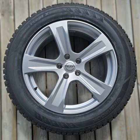 1 stk UBRUKT VINTERDEKK OG FELG 225/60/R18 Hankook