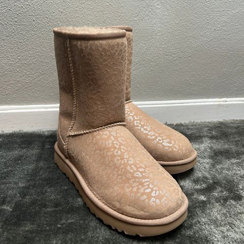 Ugg