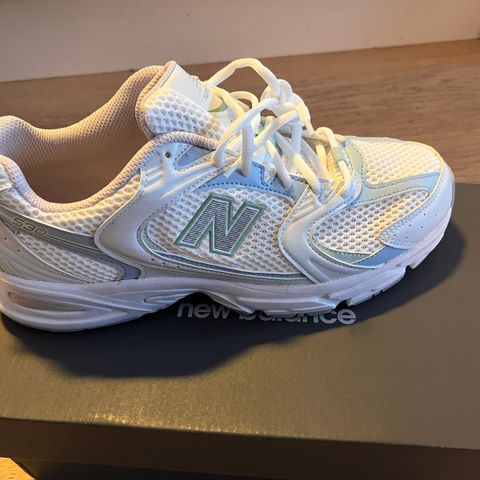 New Balance 530, helt nye i eske. Str 43