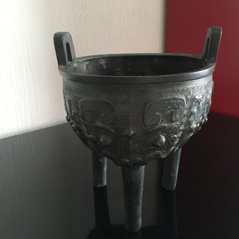 DING- kina taotie design - Shang dynastiet - kopi fra tidlig 1900 tall