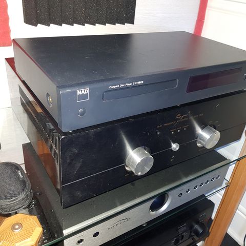 NAD C 516 BEE CD spiller