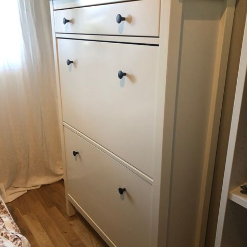 Hemnes skoskap fra Ikea