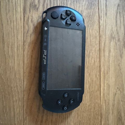 SONY PSP MED SPILL