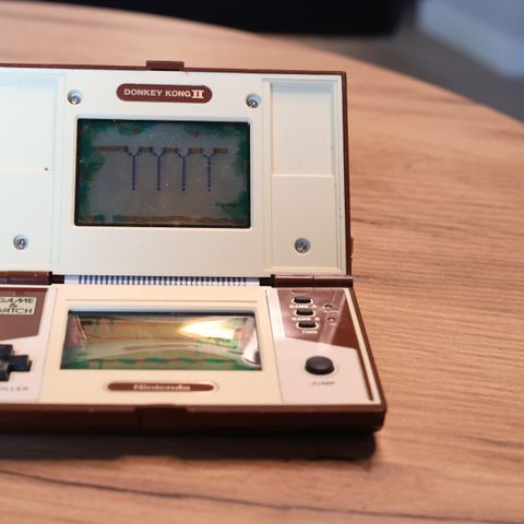 Game & Watch: Donkey Kong II