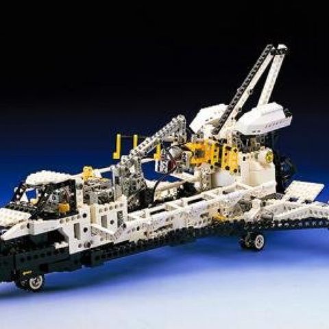 Lego Technic 8480 - Space Shuttle