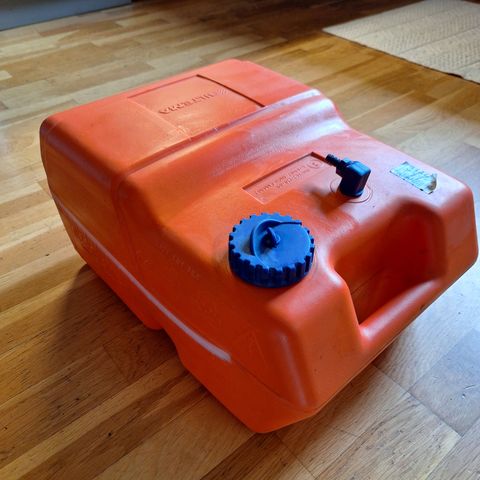 Drivstoff tank , Båttank 23 liter