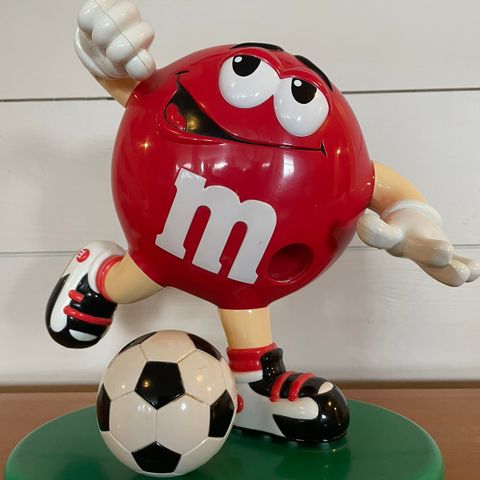 MnM dispenser