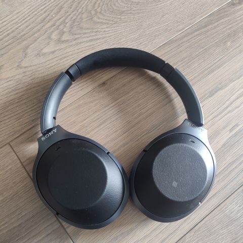 Sony WH-1000XM2