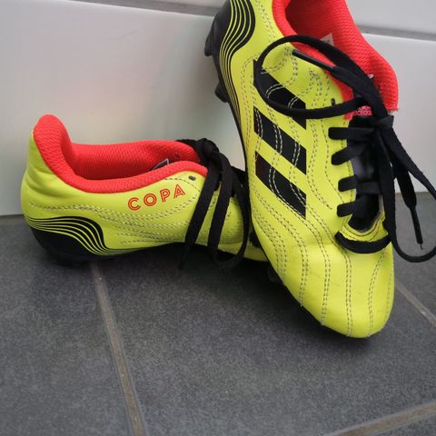 Adidas copa fotballsko