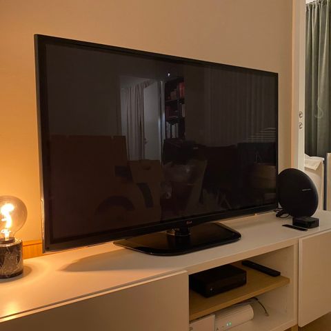 LG flatskjerm 50” TV selges!