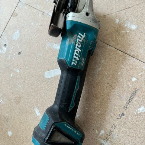 Makita Vinkelsliper DGA504 børsteløs