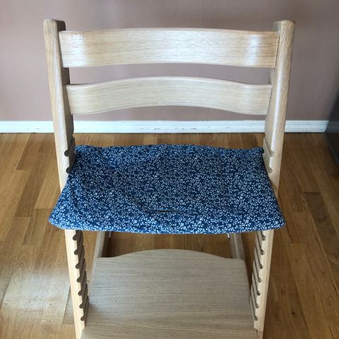 Stokke Tripp Trapp stol (eik) ink pute