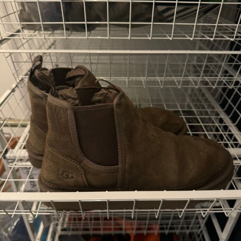 Ugg sko Herre  strl 43