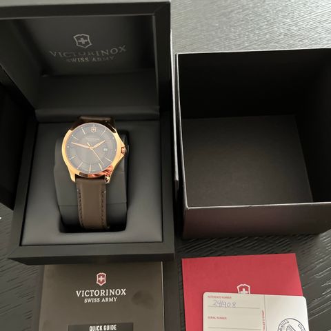 Victorinox Alliance Quartz 40mm – 241908