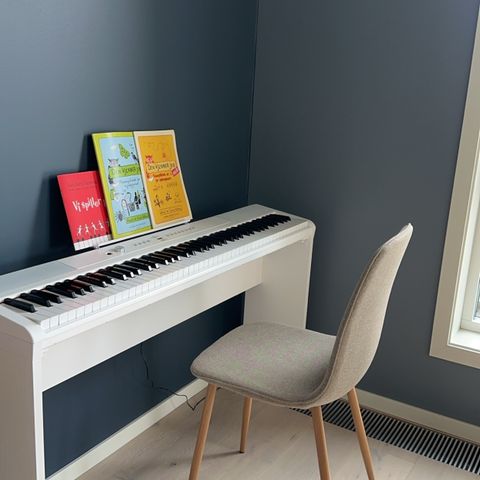 Helt strøkent piano (el)