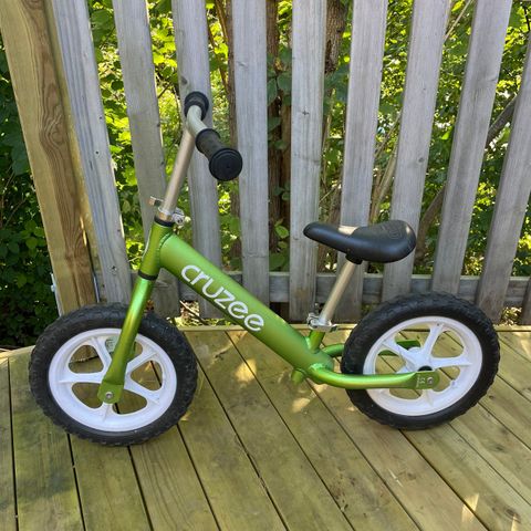 Cruzee Balance Bike