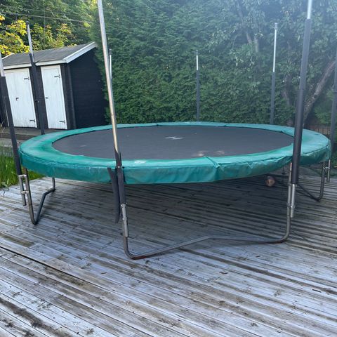 Trampoline